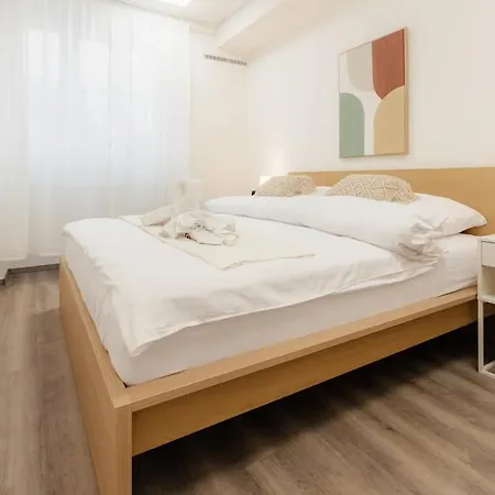 Gundulicova 3br Apartment Pressburg