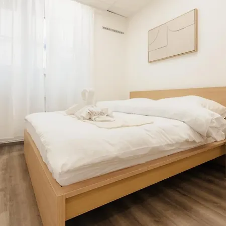 Gundulicova 3br Apartment Pressburg