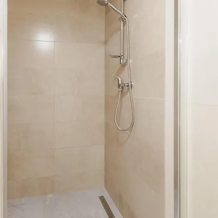 Apartment Gundulicova 3br Pressburg